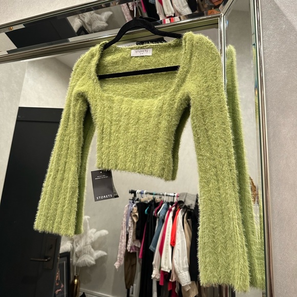 storets Tops - Crop green sweater